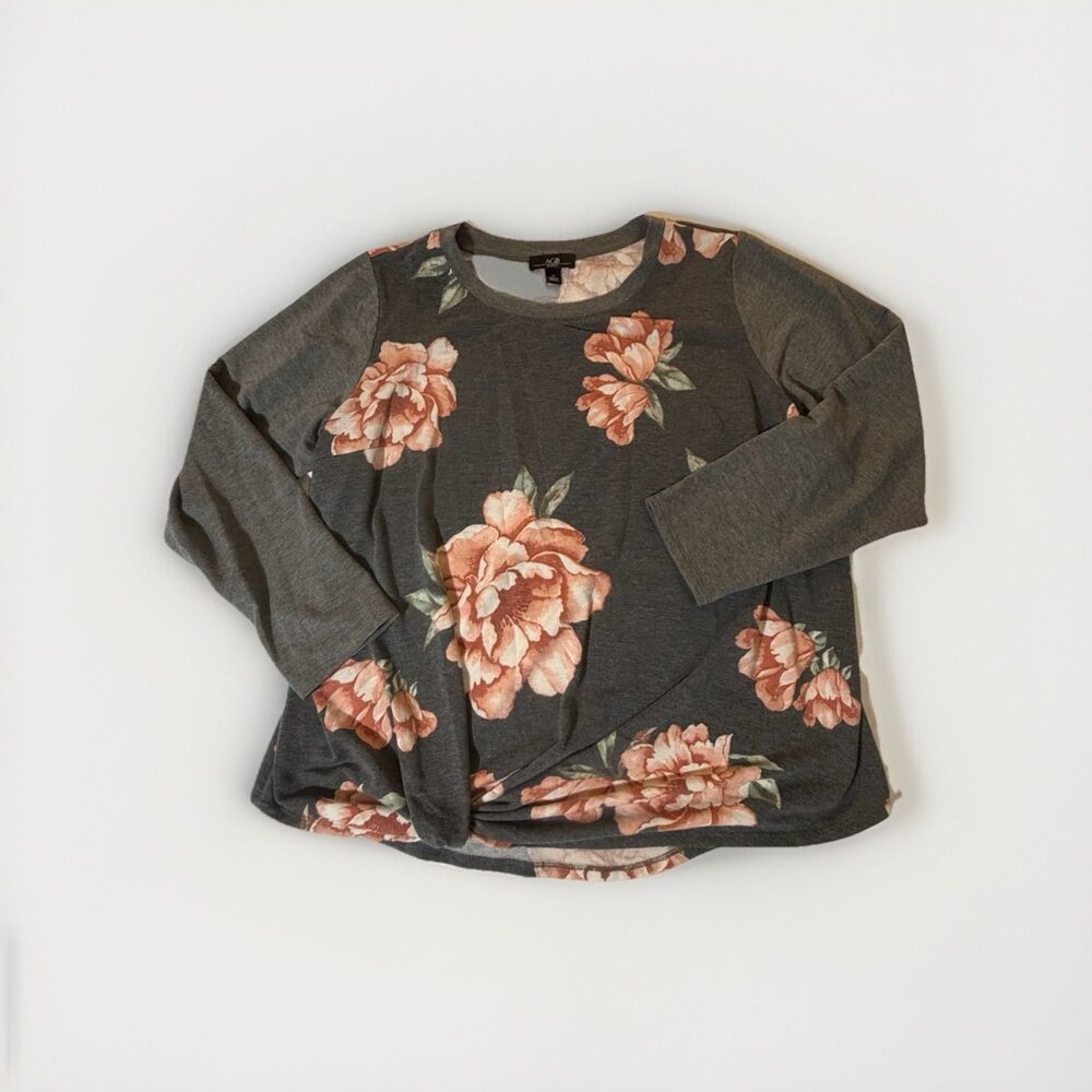 AGB Woman 1X Gray Pink Floral Twist Front Long Sleeve Top Women’s